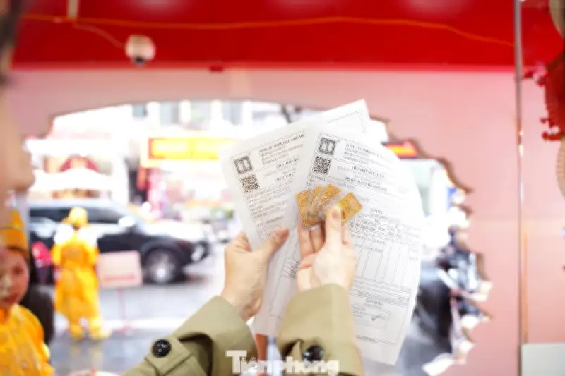 Ngày Vía Thần Tài: Vàng Nhỏ 0,5 Chỉ Lên Ngôi, Doanh Nghiệp Đẩy Mạnh Bán Online