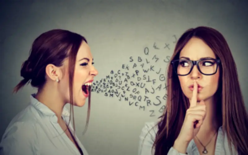 Người thông minh thường im lặng trong 3 tình huống: Dấu hiệu trưởng thành và trí tuệ sâu sắc