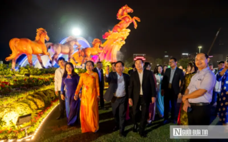 Ngựa Thánh Gióng cao 9 m khai mạc không gian linh vật Xuân Bính Ngọ 2026 tại Gia Lai