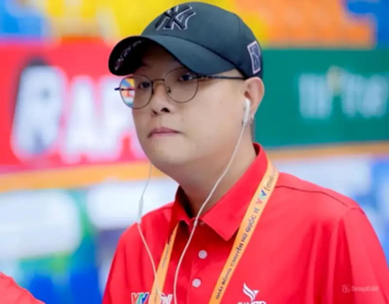 Nhà quay phim Quí Tùng qua đời vì ung thư máu, để lại niềm tiếc thương cho gia đình và đồng nghiệp