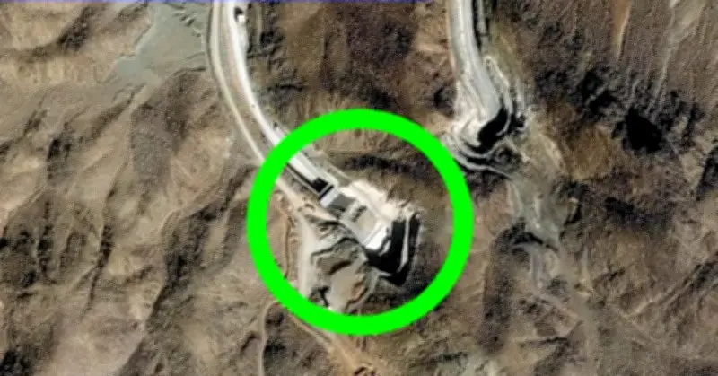 Ảnh vệ tinh hé lộ Iran giả cờ khu phục hợp, ngầm gần cơ sở hạt nhân