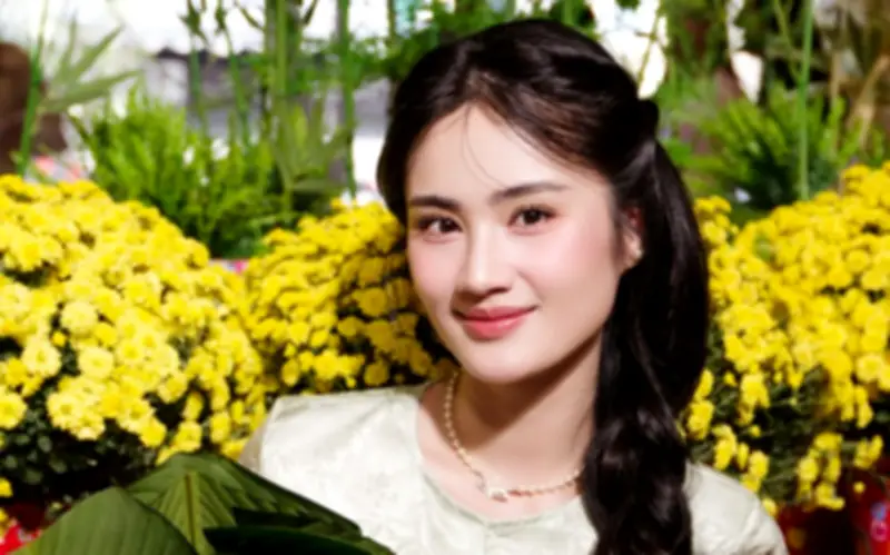 Ý Nhi trở về Việt Nam đón Tết, tự tay dọn nhà và nấu ăn sau năm du học bận rộn