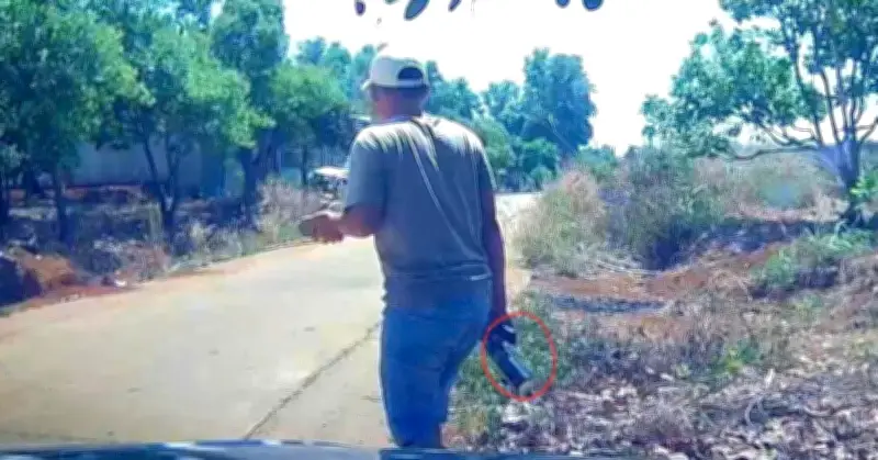 Nhóm người đi ô tô nổ súng tấn công con nợ tại Hà Nội