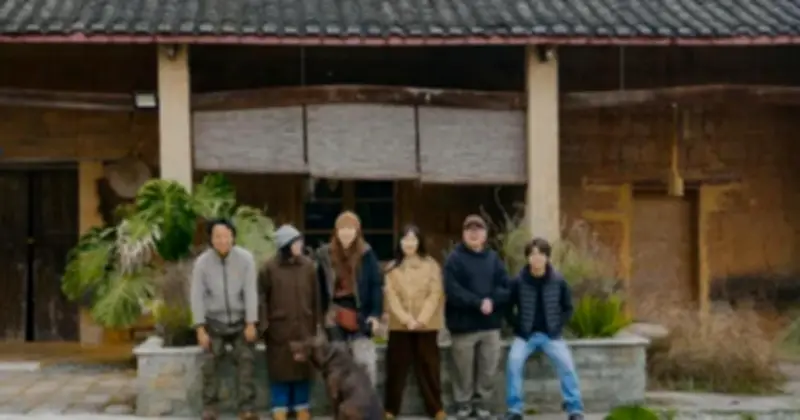 Nhóm Thanh Niên Sáng Tạo Rời Phố Thị, Ẩn Cư Trên Núi Hổ Phong