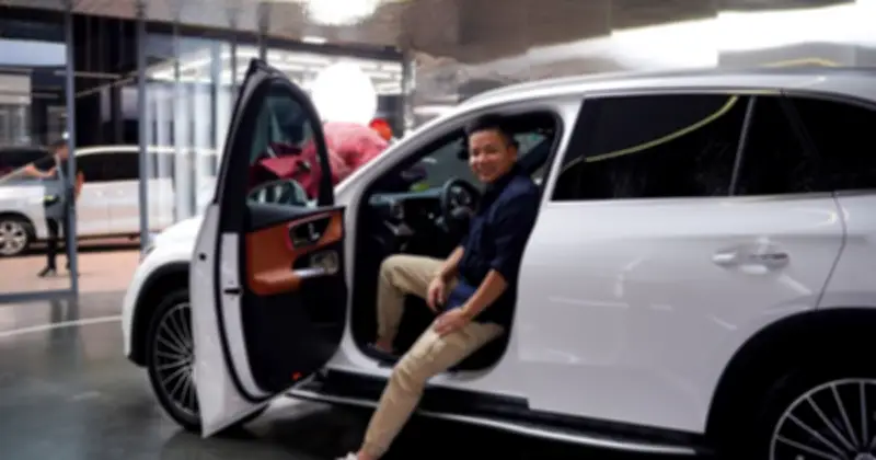 Nhìn lại dàn xe tiền tỷ của Khoa Pug trước khi tuyên bố phá sản gây sốc