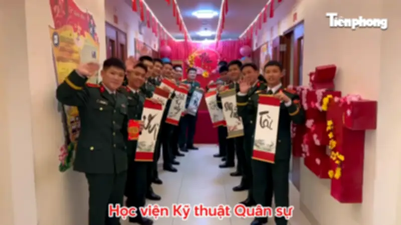 Những Khoảnh Khắc Chào Đón Năm Mới Đậm Chất 'Lính' Tại Các Đơn Vị Quân Đội