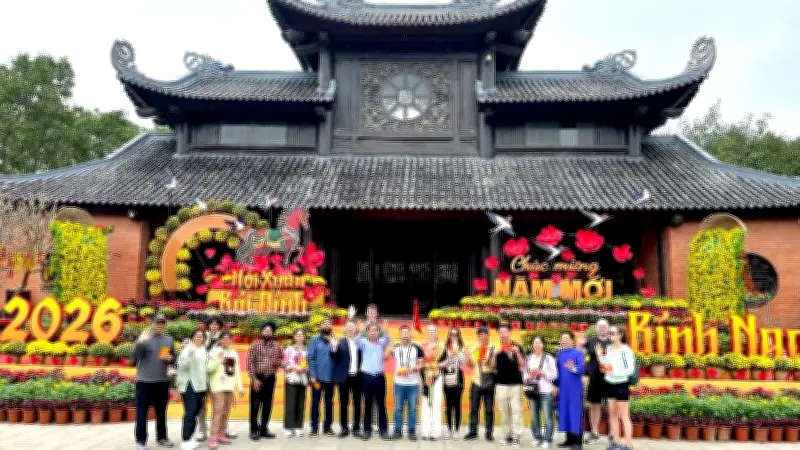 Ninh Bình đón khách 'xông đất' đầu năm, du lịch khởi sắc với điểm đến mới Thung Ui