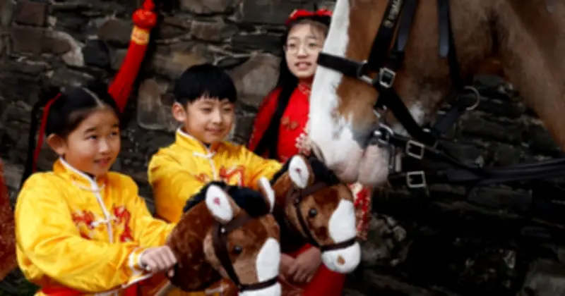 Năm Bính Ngọ 2026: Lưỡng Hỏa Thúc Đẩy Đột Phá và Cảnh Báo Thách Thức Toàn Cầu