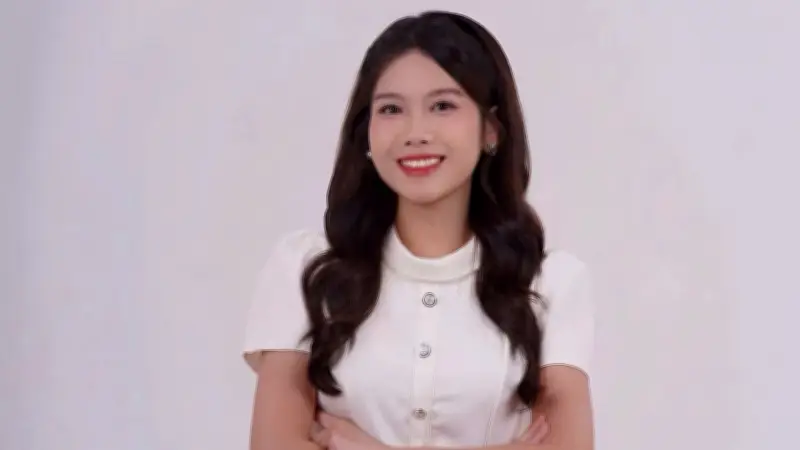 Nền Tảng Học Thuật Vững Chắc Nâng Đỡ Giấc Mơ MC Của Sinh Viên Nguyễn Hoàng Nhi