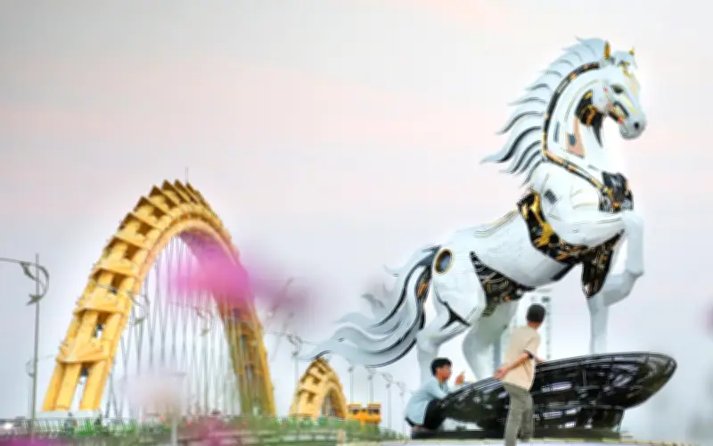Đà Nẵng tiếp tục trưng bày linh vật ngựa Kim Mã 4.0 và Kim Mã Hợp Nhất sau Tết