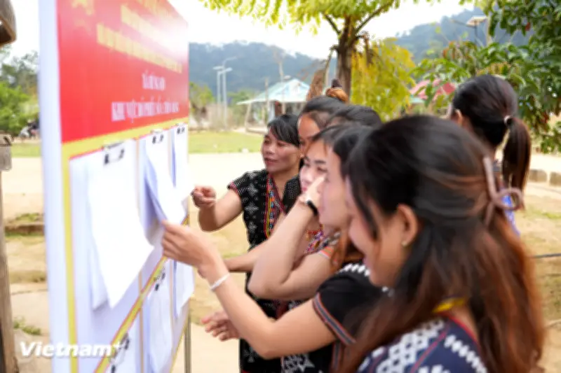 Đà Nẵng triển khai điện thoại vệ tinh, xe lưu động phục vụ bầu cử vùng biên giới