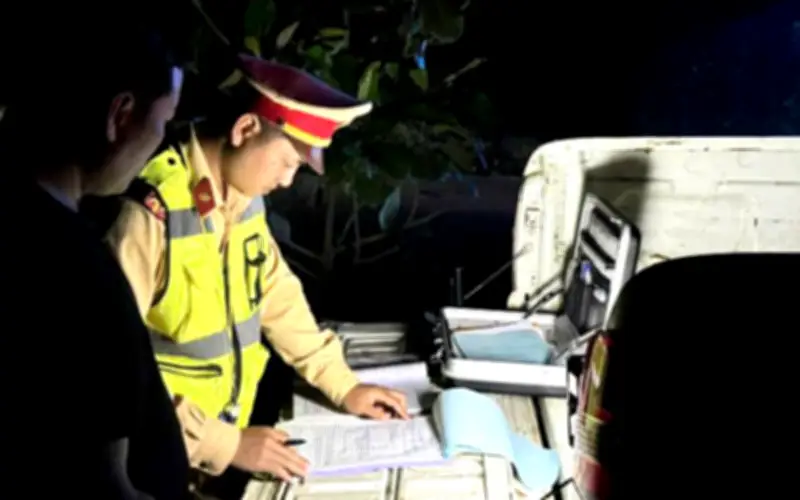 Đà Nẵng: Xử phạt xe khách chở quá 17 người, mức phạt có thể lên đến 127,5 triệu đồng