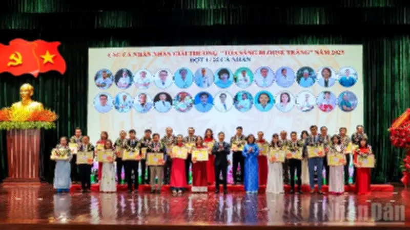 Đà Nẵng Đẩy Mạnh Phát Triển Du Lịch Y Tế Và Vinh Danh Ngành Y