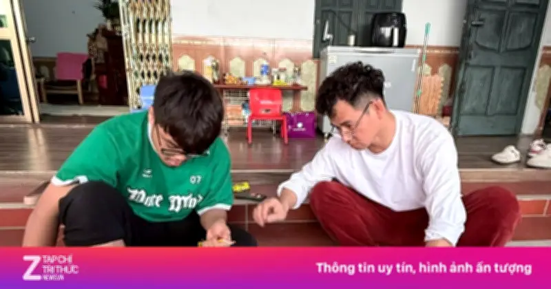 NSND Xuân Bắc và các con dọn dẹp, chuẩn bị bữa cơm cuối năm ấm cúng