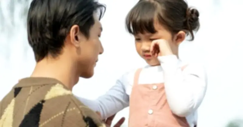 Nuôi dạy con quá mức: Hệ lụy từ sự bảo bọc và 5 dấu hiệu cảnh báo cha mẹ cần biết