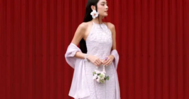 Áo Dài Cổ Yếm Cách Tân: Điểm Nhấn Thanh Lịch Cho Tết 2026