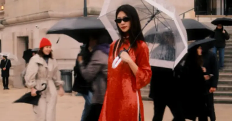 Áo Dài Việt Tỏa Sáng Trên Đường Phố Paris Và Nhật Bản