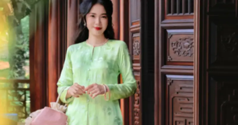 Áo Gấm, Lụa, Voan: Chất Liệu Đón Xuân Sang Trọng Và Ý Nghĩa Văn Hóa