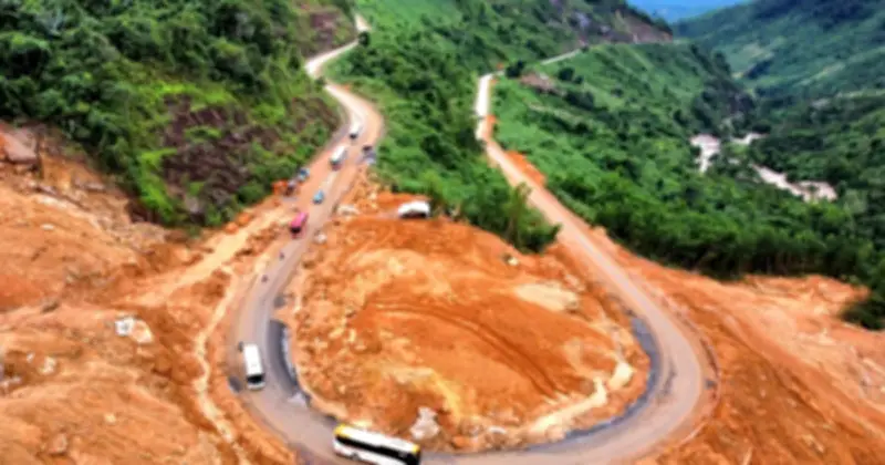 Đèo Khánh Lê Thông Xe Có Điều Kiện: Lưu Thông Từ 5h Sáng Đến 6h Chiều