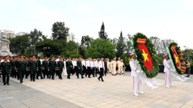 Đoàn đại biểu TP.HCM tri ân các Anh hùng liệt sĩ nhân dịp Tết Nguyên đán