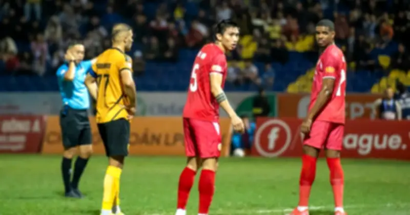 Đoàn Văn Hậu tỏa sáng ở vị trí mới, mở ra viễn cảnh đầy hứa hẹn cho hàng thủ đội tuyển Việt Nam