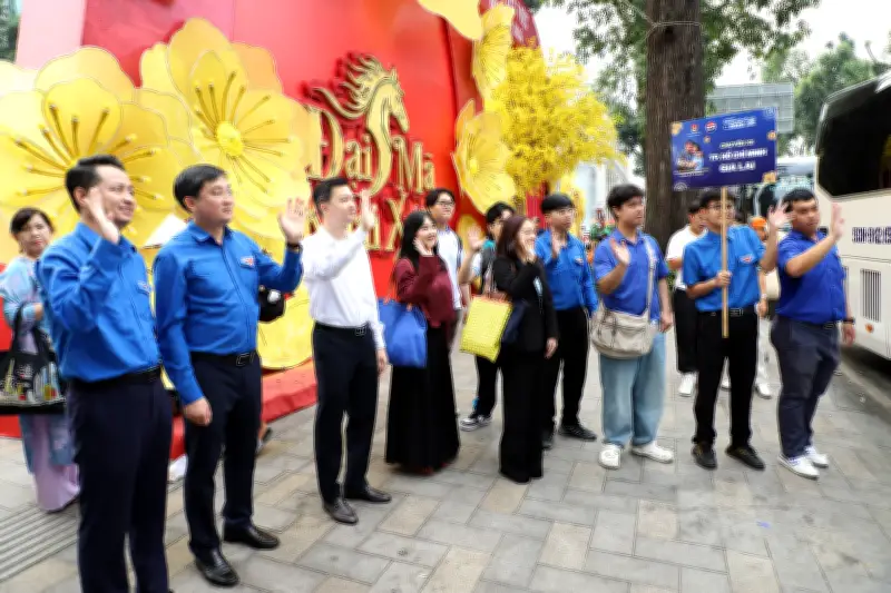 Hơn 4.200 thanh niên công nhân được hỗ trợ về quê đón Tết Bính Ngọ 2026