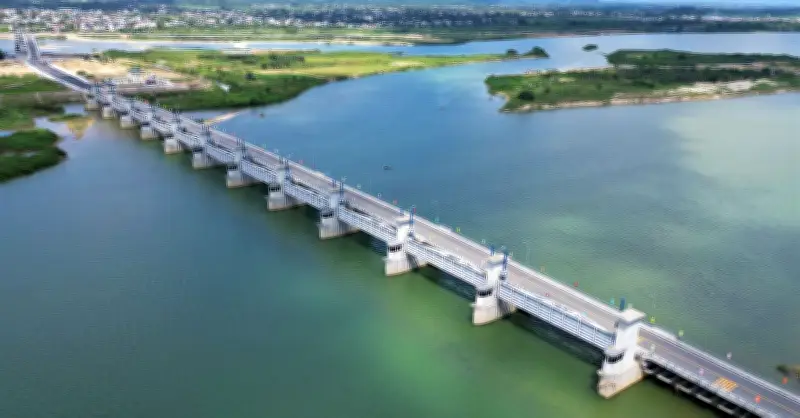 Đập Đắk Đắk gần 1.500 tỷ đồng vừa thông xe tại Quảng Ngãi, thay đổi diện mạo khu vực