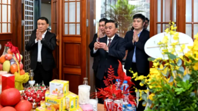 Lãnh đạo Đảng thăm hỏi và tri ân gia đình Tổng Bí thư Nguyễn Phú Trọng