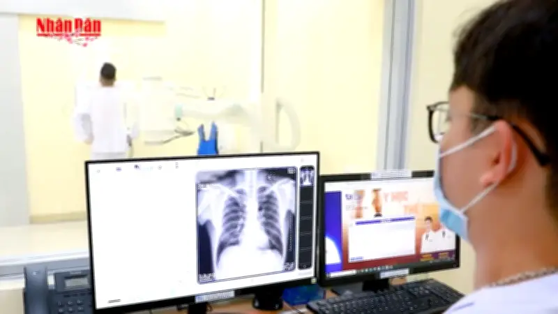 Bệnh nhân phản đối việc BHYT từ chối chi trả vì thời gian chụp X-quang quá nhanh