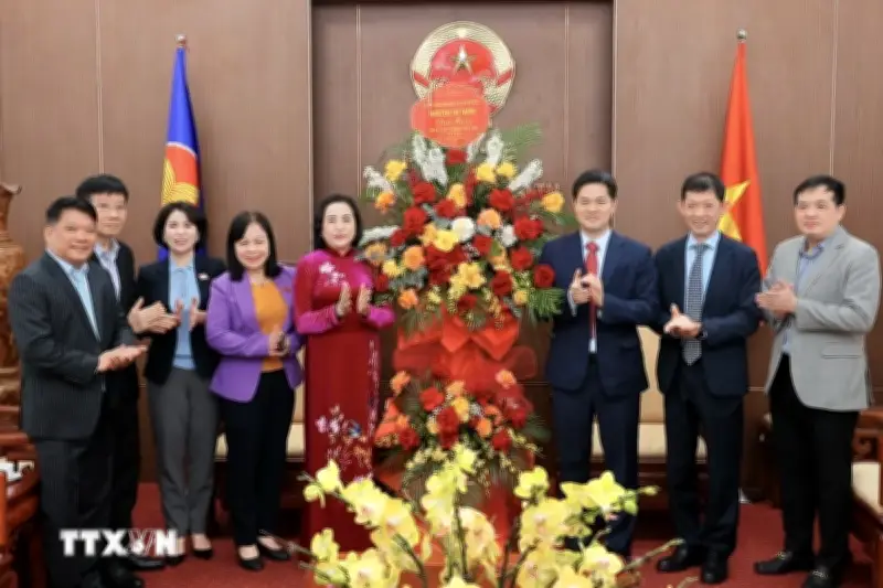 Phó Chủ tịch Quốc hội Nguyễn Thị Thanh chúc mừng Ngày Thầy thuốc Việt Nam