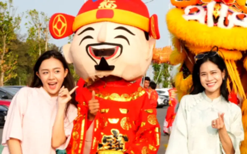 Phó giáo sư Phan Anh Tú giải mã giá trị cốt lõi của tục xông đất đầu năm