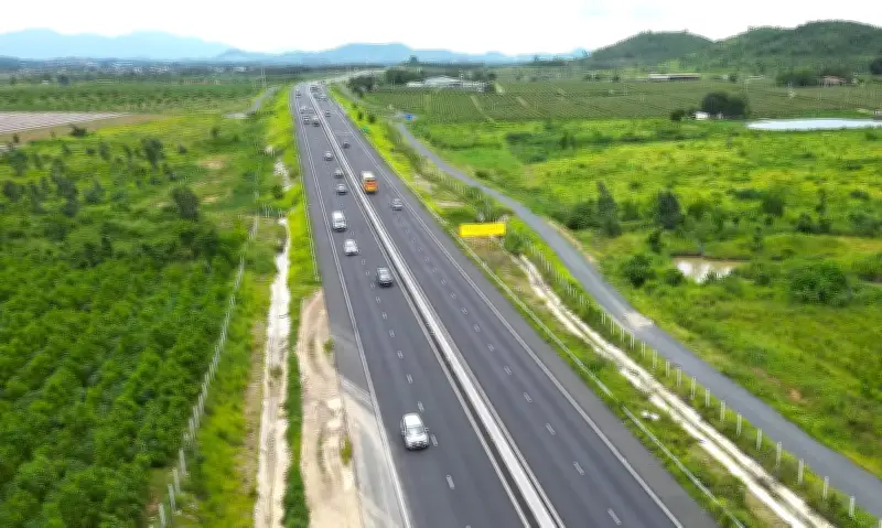Phí đường bộ 5 tuyến cao tốc Bắc - Nam: Chi tiết mức thu mới nhất