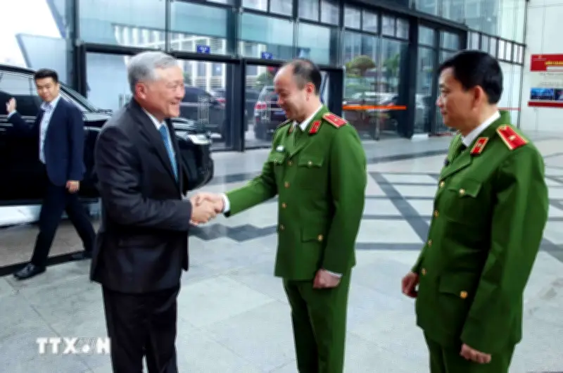 Phó Thủ tướng nhấn mạnh: Không có vùng cấm trong đấu tranh chống tội phạm kinh tế