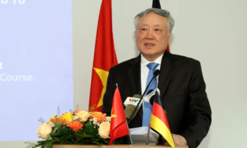 Phó Thủ tướng nhấn mạnh: Nhân lực là yếu tố quyết định cho trung tâm tài chính quốc tế