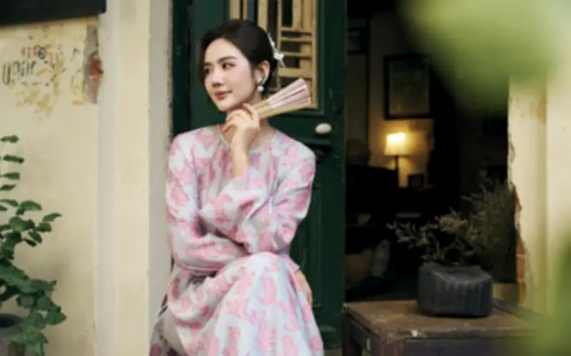 Phan Minh Huyền bận rộn đón Tết nhưng hạnh phúc vì con trai phụ giúp