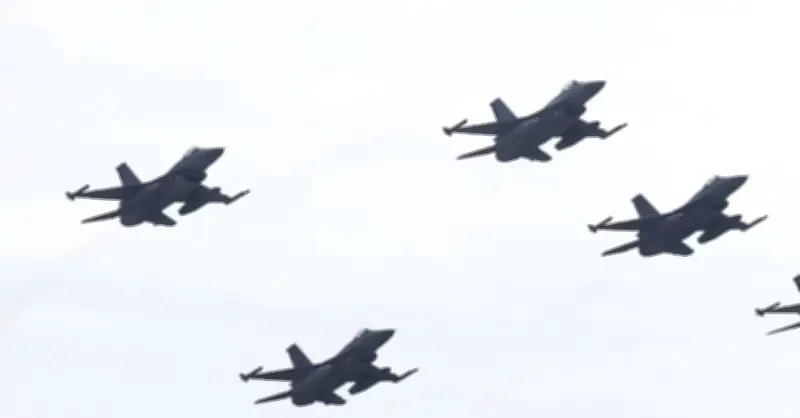 Phi công Mỹ gốc Hà Lan hỗ trợ Ukraine bảo vệ bầu trời trước Nga