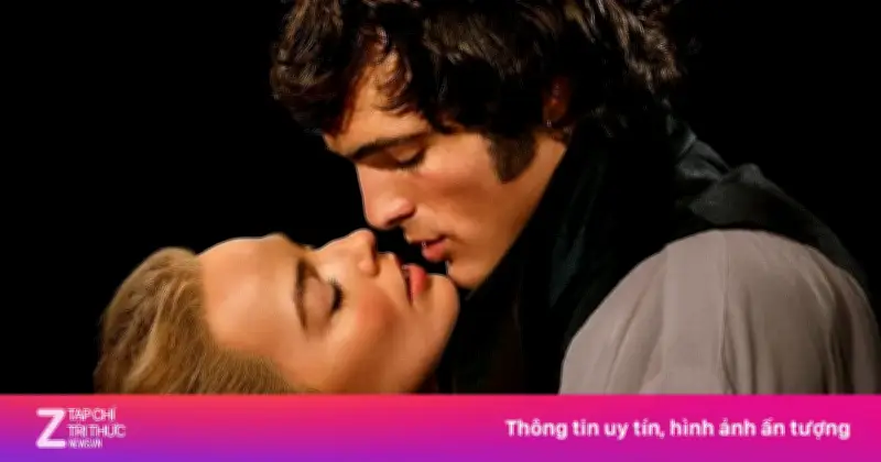 Phim 18+ 'Đồi Gió Hú' Gây Sốt Toàn Cầu, Thu 114 Triệu USD Sau Một Tuần