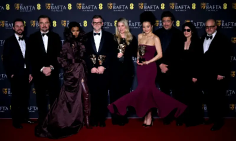 Phim 'One Battle After Another' Của Leonardo DiCaprio Thống Trị Giải BAFTA 2026 Với Sáu Hạng Mục