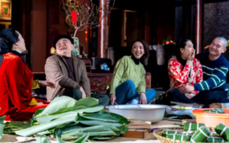 Phim Tết có Xuân Hình: Cái cằm và câu chuyện gia đình Việt nhân văn ra sao?