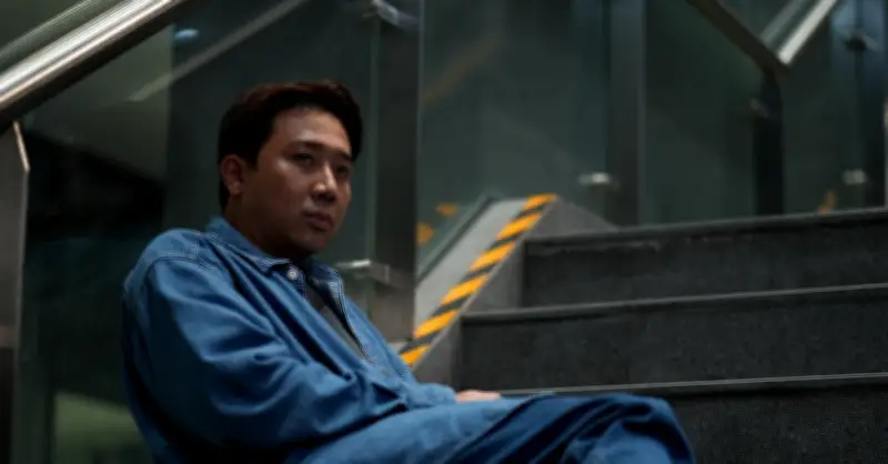 Phim Tết 'Thỏ Ơi!!' Của Trấn Thành: Khám Phá Tâm Lý Và Tổn Thương Thế Hệ