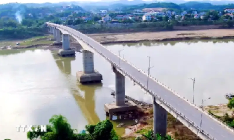 Phấn đấu hoàn thành cầu Sông Lô mới trước Tết Nguyên đán 2027