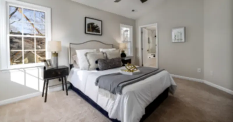 Phong Thủy Phòng Ngủ: Kê Giường Hướng Đông Có Thực Sự Đổi Vận?