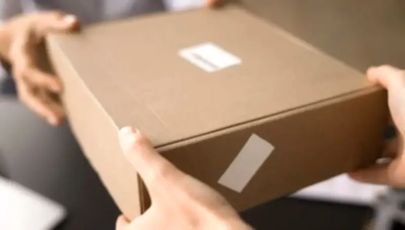 Pháp áp thuế mới cho kiện hàng nhập khẩu từ ngoài EU, tác động đến thương mại