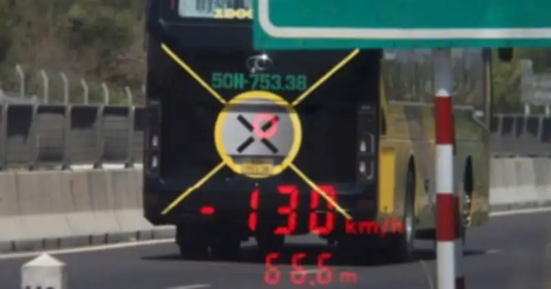 Phạt nguội 52 xe khách vi phạm tốc độ trên cao tốc TPHCM - Vân Phong