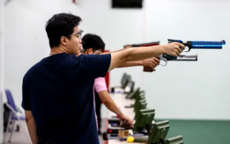 Phạm Quang Huy cùng đồng đội giành huy chương bạc cho tuyển bắn súng Việt Nam tại giải châu Á 2026