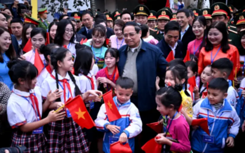 Thủ tướng khởi công trường liên cấp tại Thanh Hóa, đẩy mạnh an sinh xã hội dịp Tết