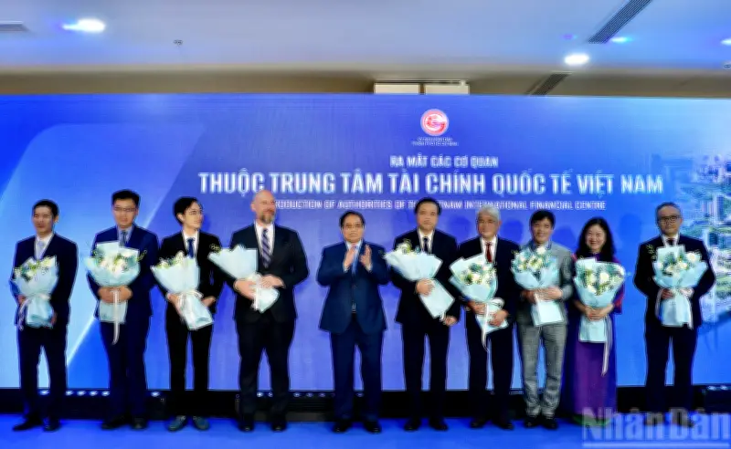 Thủ tướng Phạm Minh Chính ra mắt Trung tâm Tài chính Quốc tế tại TP.HCM