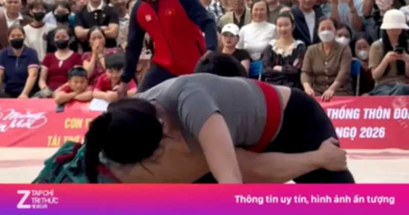 Quý Lùn Đào Hồng Sơn bị đồ vật 'hot girl' Hà gục ngã, dân mạng bàn tán xôn xao