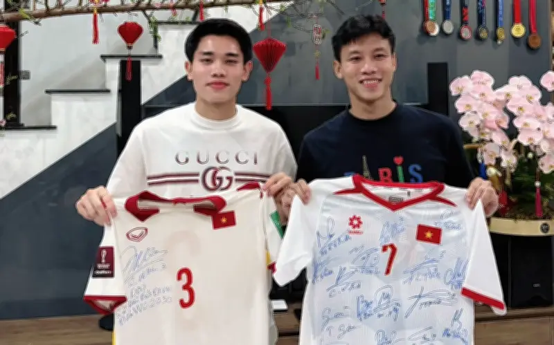 Quế Ngọc Hải gửi gắm kỳ vọng Đình Bắc dẫn dắt tuyển Việt Nam tới World Cup 2030