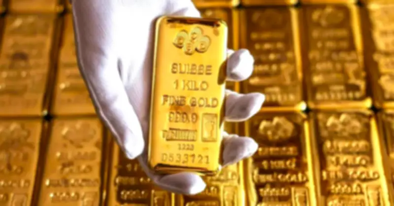 Quỹ vàng lớn nhất thế giới SPDR Gold Trust bán ròng 5,1 tấn, giá vàng sụt giảm mạnh